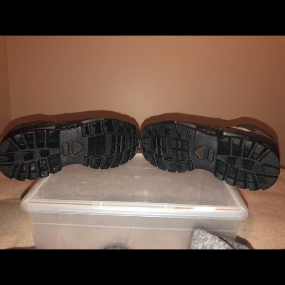 Nike boots - Picture 3 of 3